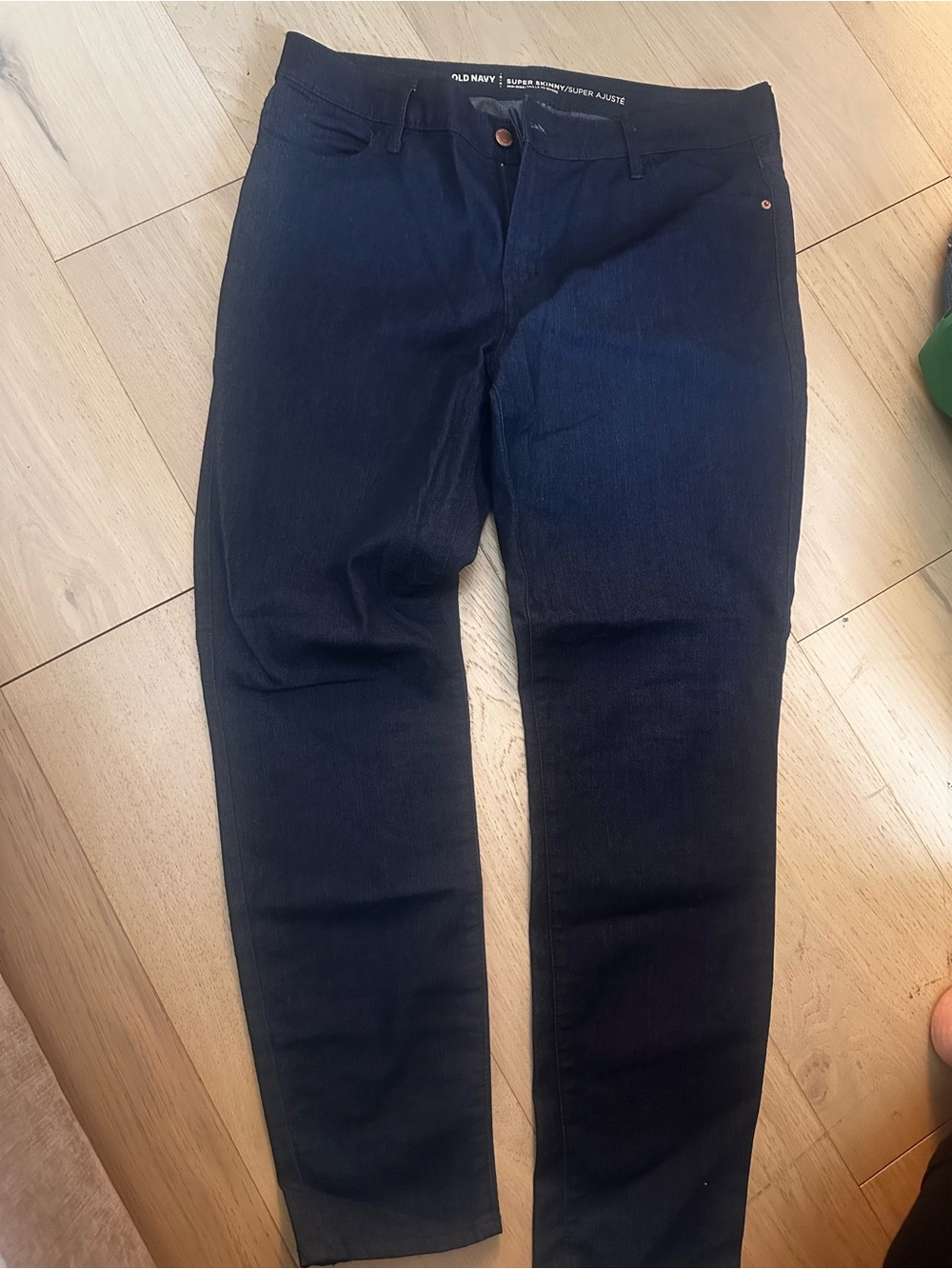 Old Navy Women’s Navy Slim Straight Jeans